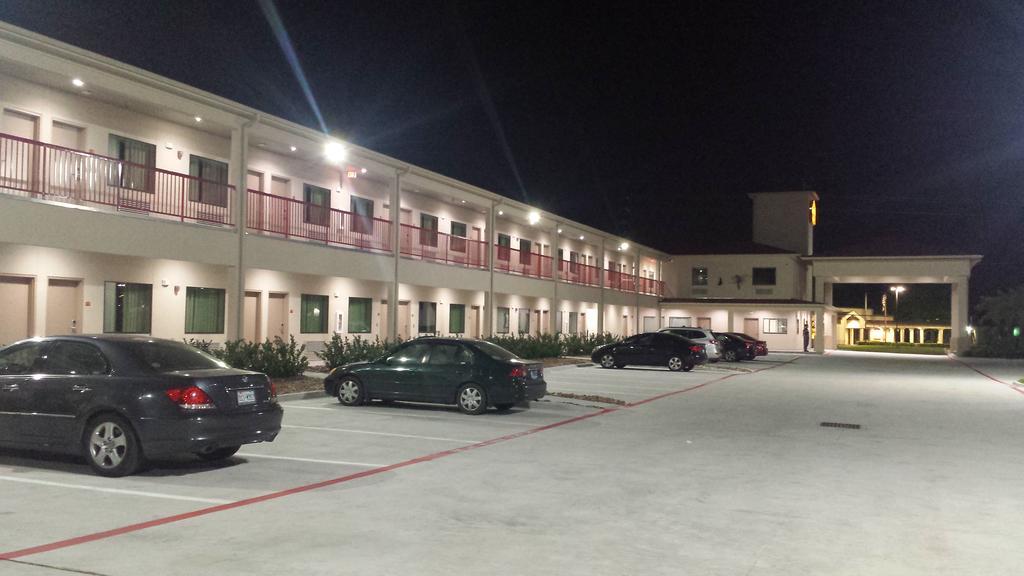 Jersey Village Palace Inn 290 & Jones Rd מראה חיצוני תמונה