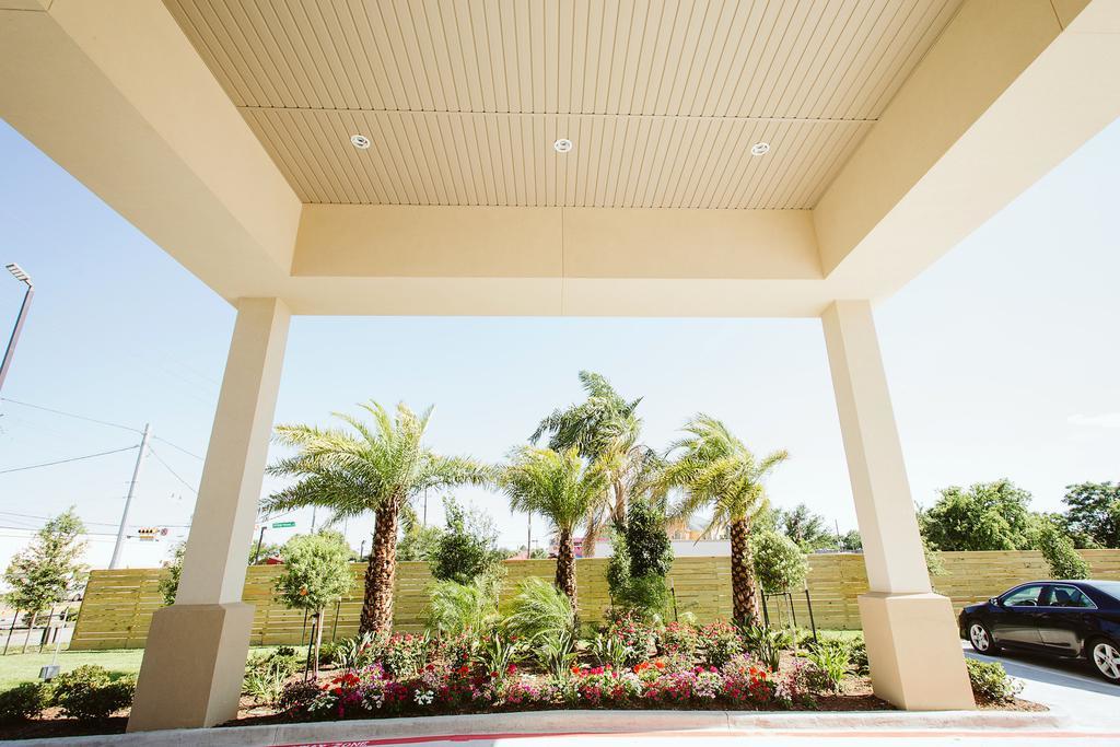 Jersey Village Palace Inn 290 & Jones Rd מראה חיצוני תמונה