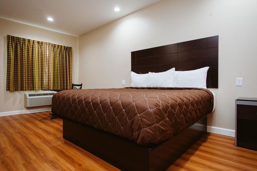 Jersey Village Palace Inn 290 & Jones Rd מראה חיצוני תמונה
